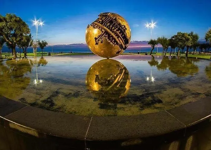 Casa Del Teatro Con Splendida Terrazza Di Fronte Al Teatro Rossini Apartment *