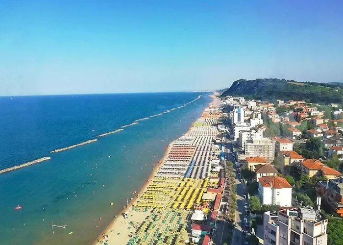 Apartment Casa Del Teatro Con Splendida Terrazza Di Fronte Al Teatro Rossini