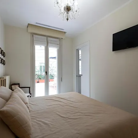 Casa Del Teatro Con Splendida Terrazza Di Fronte Al Teatro Rossini Διαμέρισμα Πέζαρο