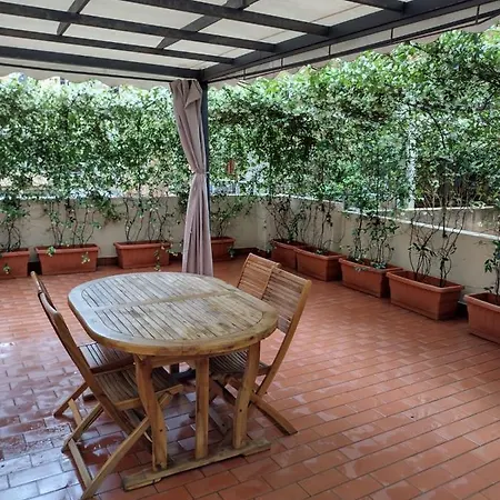 Casa Del Teatro Con Splendida Terrazza Di Fronte Al Teatro Rossini Apartment *