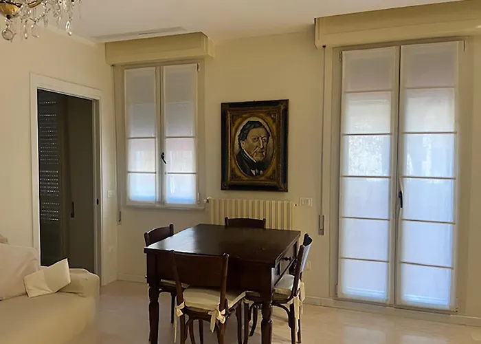 Casa Del Teatro Con Splendida Terrazza Di Fronte Al Teatro Rossini Apartamento